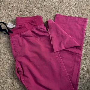 Figs Women's Vibrant Magenta Kade cargo